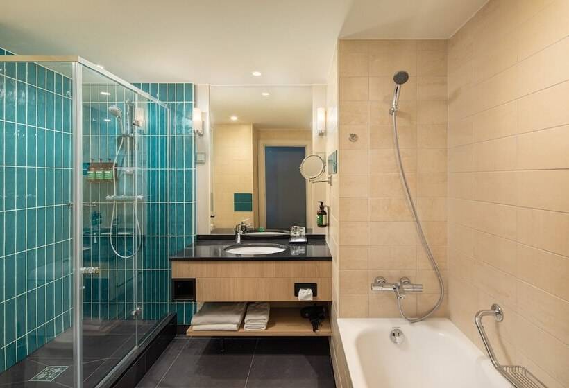 스탠다드 룸, Crowne Plaza Budapest, An Ihg