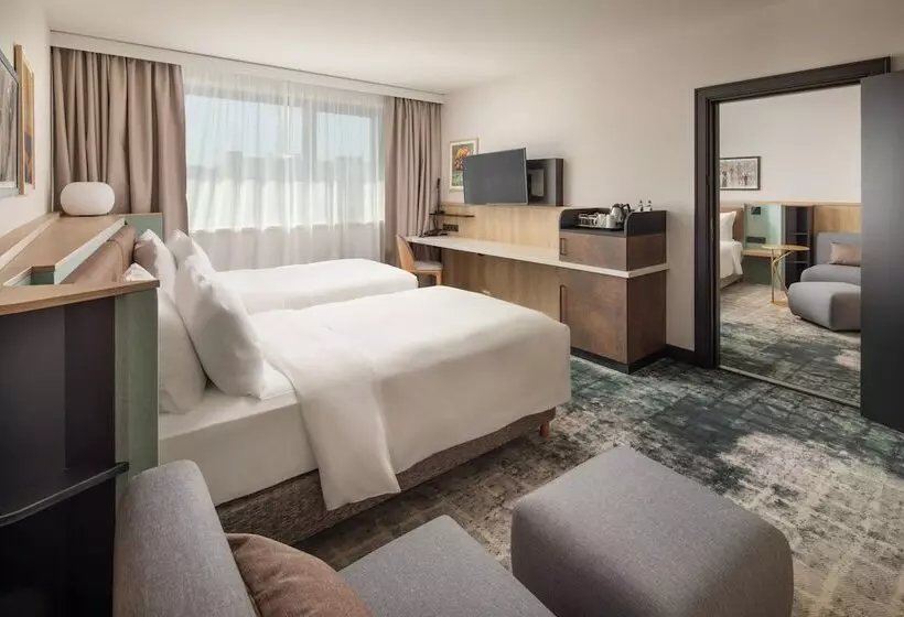 スタンダードルーム, Crowne Plaza Budapest, An Ihg