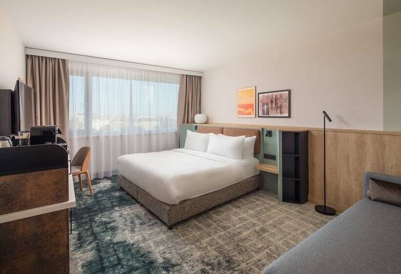 חדר דלוקס, Crowne Plaza Budapest, An Ihg