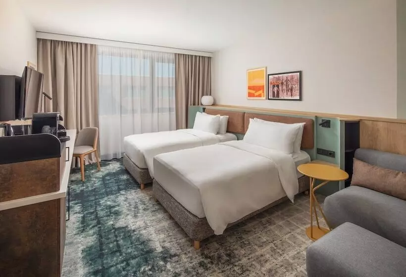 身障者適用スタンダードルーム, Crowne Plaza Budapest, An Ihg