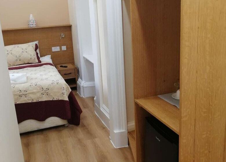 豪华单人间, Cumberland