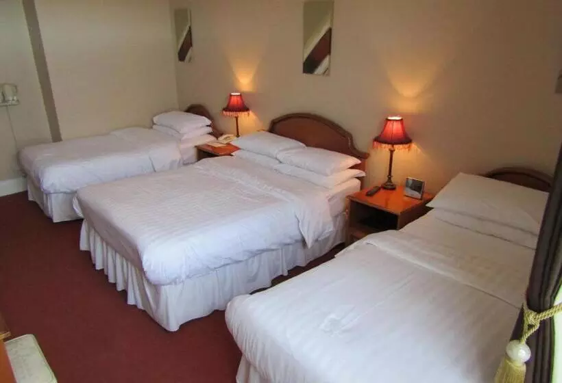 ファミリールーム, Darnley Lodge
