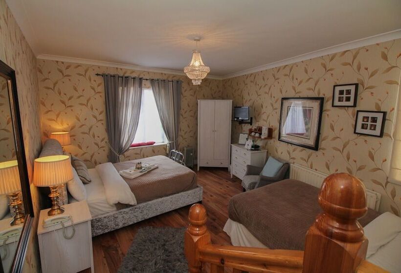 اتاق استاندارد, Donnybrook Hall