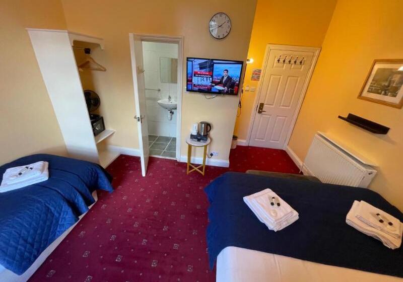 Quarto Triplo Estandar, Jubilee Hotel Victoria