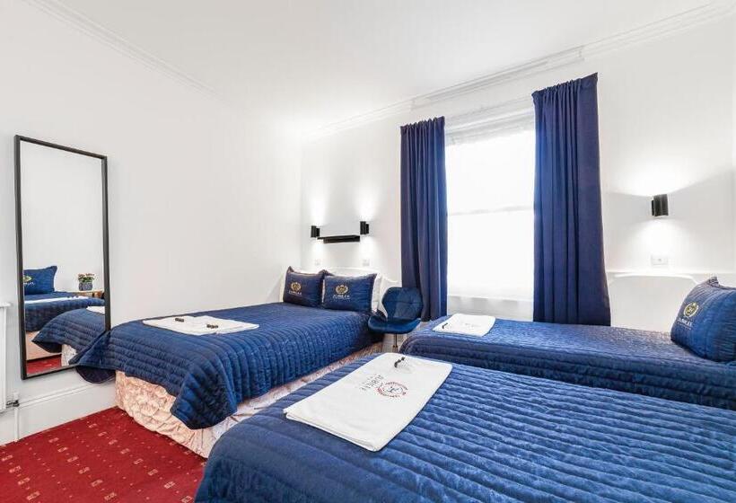 חדר משפחתי, Jubilee Hotel Victoria