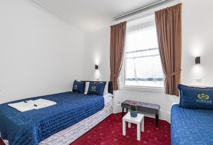 חדר סטנדרט לשלושה, Jubilee Hotel Victoria