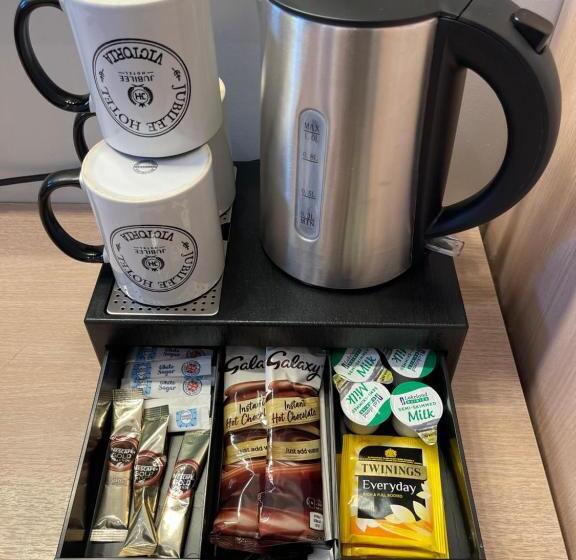 חדר סטנדרט לשלושה, Jubilee Hotel Victoria