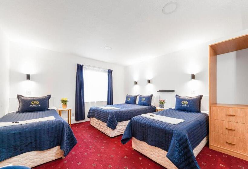 חדר משפחתי, Jubilee Hotel Victoria