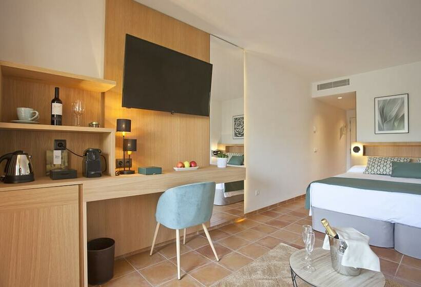 اتاق پرمیوم, Mon Port Hotel & Spa