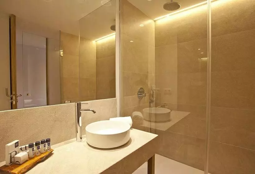 اتاق پرمیوم, Mon Port Hotel & Spa