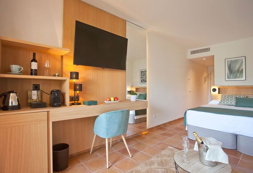 اتاق پرمیوم, Mon Port Hotel & Spa