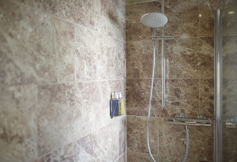 基本间, The Green House