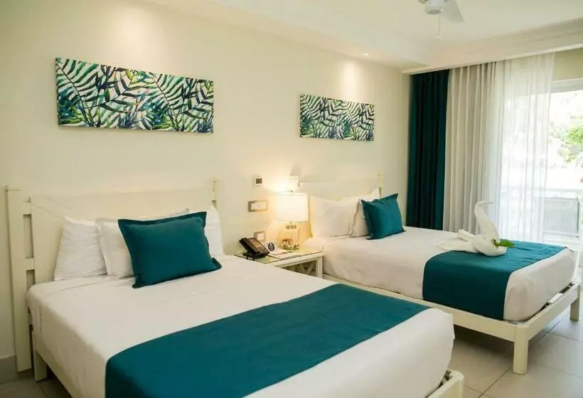 اتاق راحتی با چشمانداز استخر, Vista Sol Punta Cana Beach Resort & Spa All Inclusive
