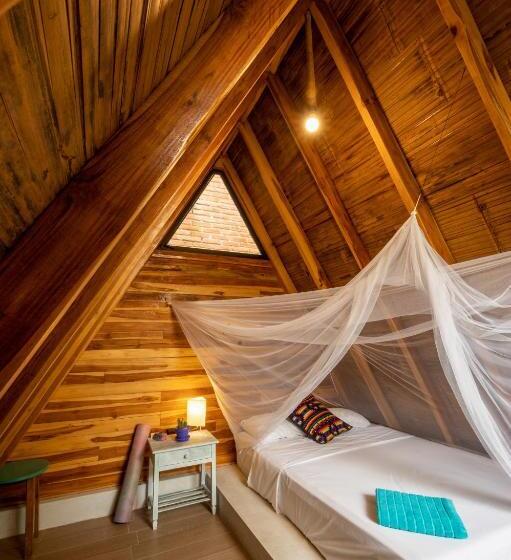 اتاق استاندارد با سرویس بهداشتی مشترک, Casa Del Sol