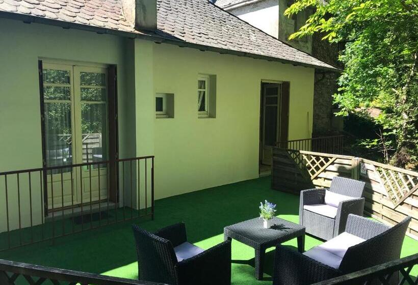 جناح مزود بتراس, B&b Le Saut De La Bergère