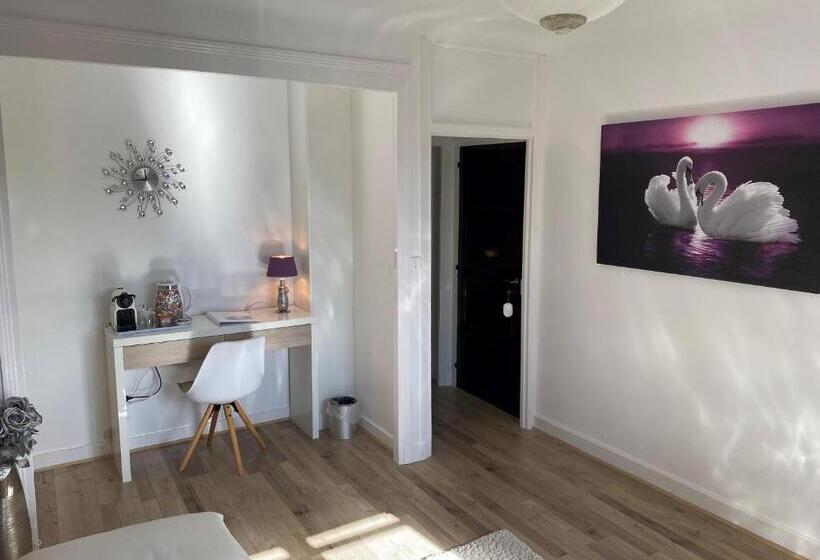 جناح ديلوكس, B&b Le Saut De La Bergère