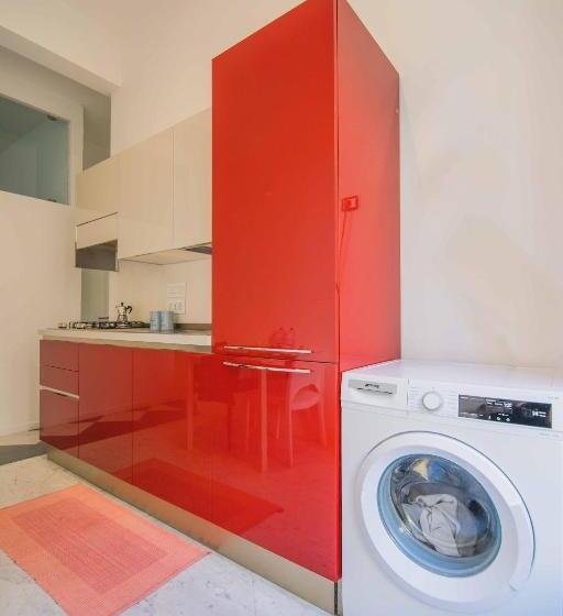 اتاق لوکس سه تخته, Bed&breakfast Salerno