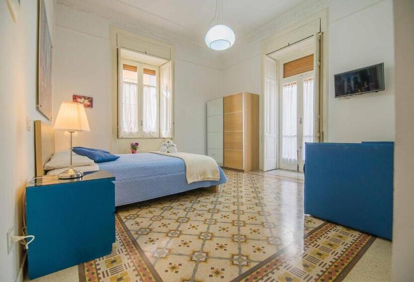 اتاق لوکس سه تخته, Bed&breakfast Salerno