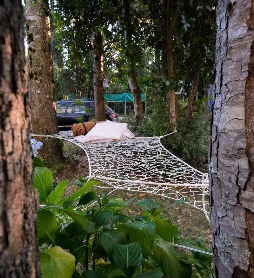 بنجلو قياسى, Casa De Noah Bed & Breakfast