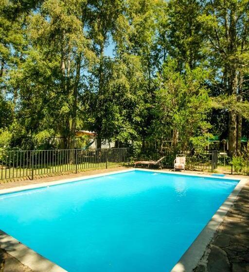 بنجلو قياسى, Casa De Noah Bed & Breakfast