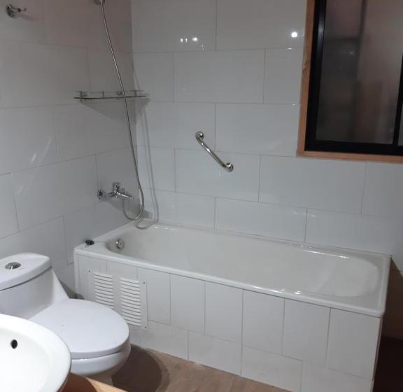 بنجلو قياسى, Casa De Noah Bed & Breakfast