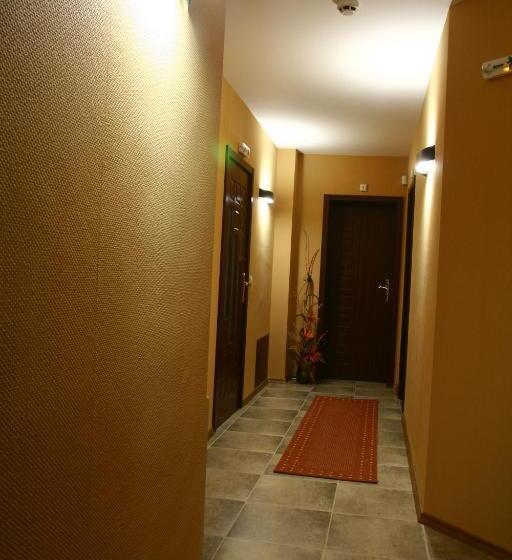 جناح عائلي, Family Hotel Eterno