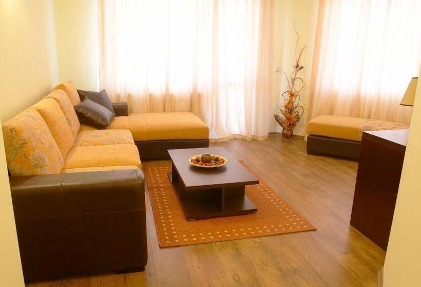 جناح عائلي, Family Hotel Eterno