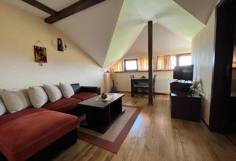 Пентхаус Люкс, Family Hotel Eterno