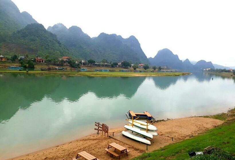 اتاق استاندارد با چشم‌انداز دریاچه, Oxalis Home