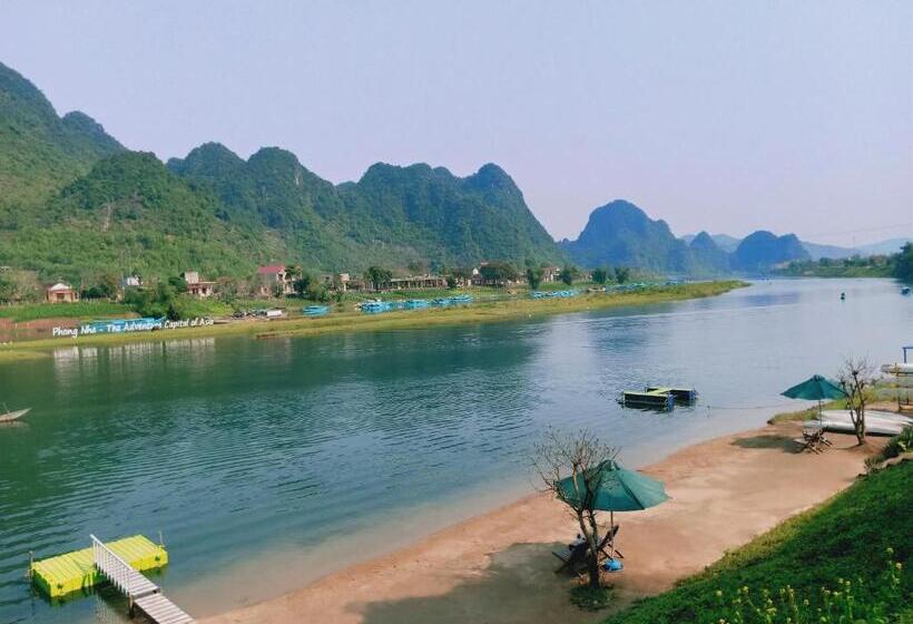 اتاق استاندارد با چشم‌انداز دریاچه, Oxalis Home