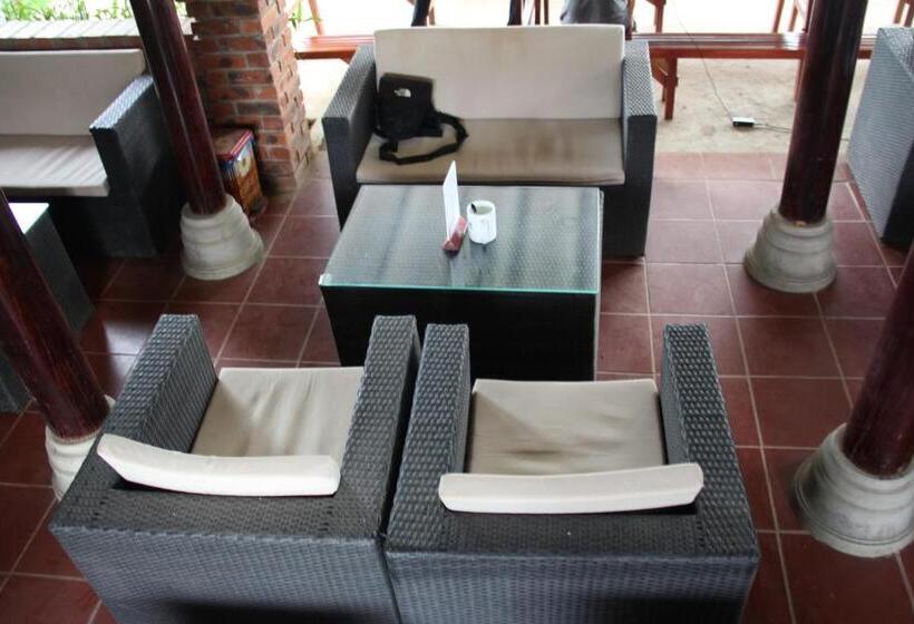 اتاق استاندارد با چشم‌انداز دریاچه, Oxalis Home