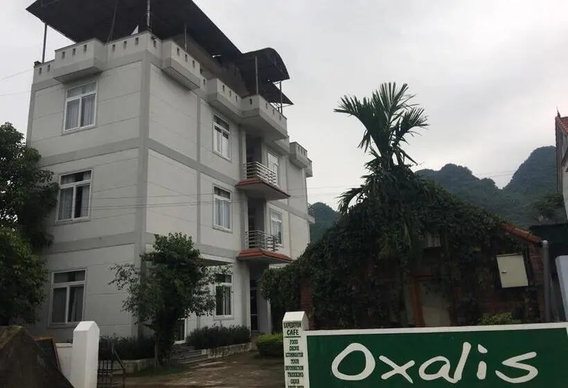 اتاق استاندارد با چشم‌انداز کوهستان, Oxalis Home