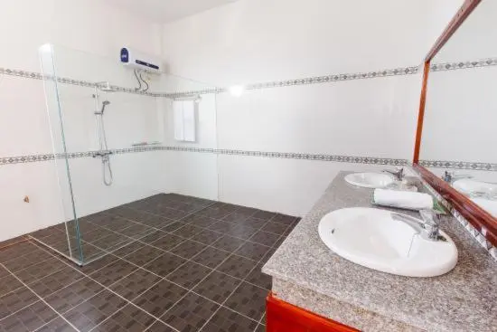 اتاق استاندارد با چشم‌انداز کوهستان, Oxalis Home
