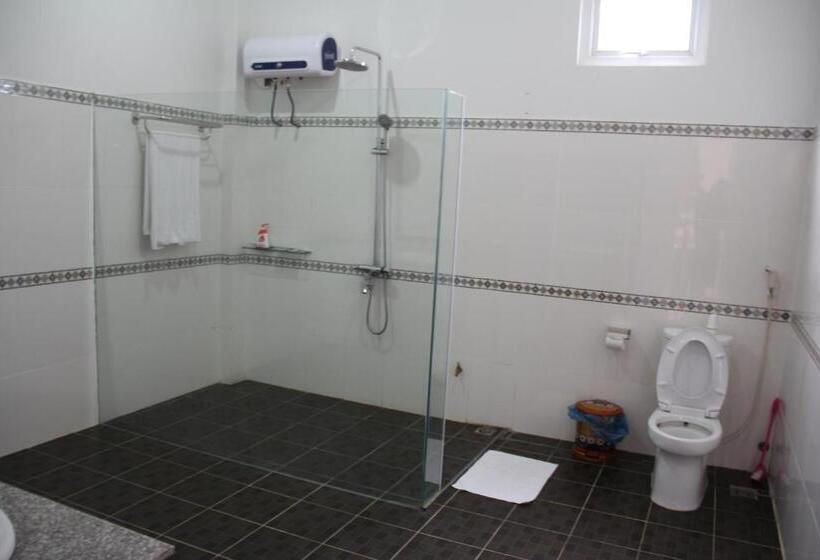 اتاق استاندارد با چشم‌انداز کوهستان, Oxalis Home