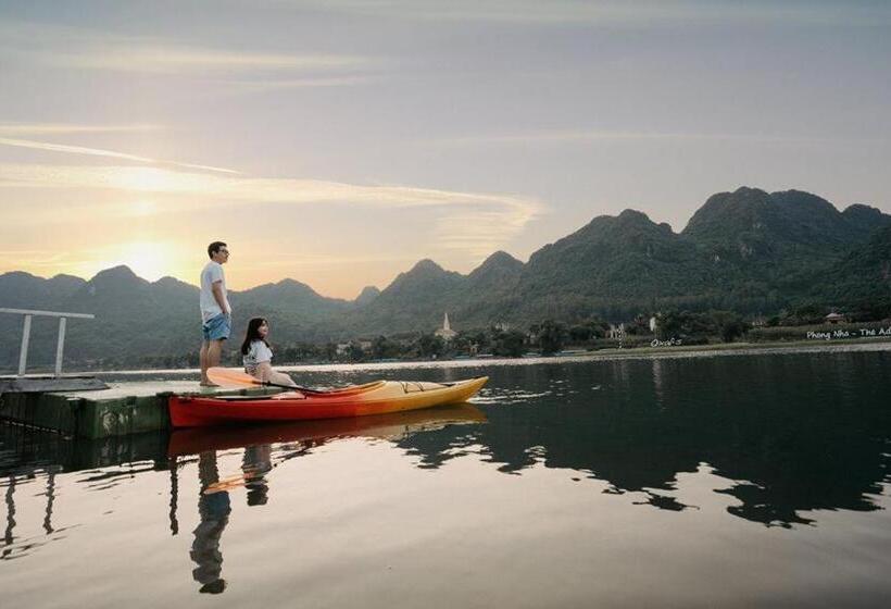 اتاق استاندارد با چشم‌انداز کوهستان, Oxalis Home