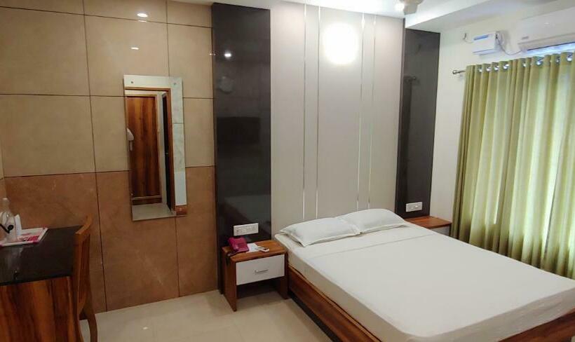 غرفة قياسية, Sree Gokulam Sabari