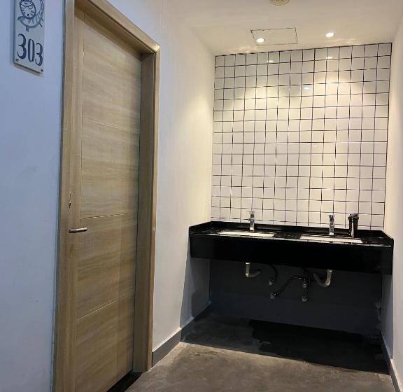 Кровать в Общей Комнате, Jingdezhen International Youth Hostel