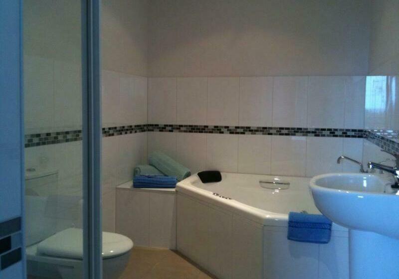 スタンダードルーム, Swan Lake Guest House