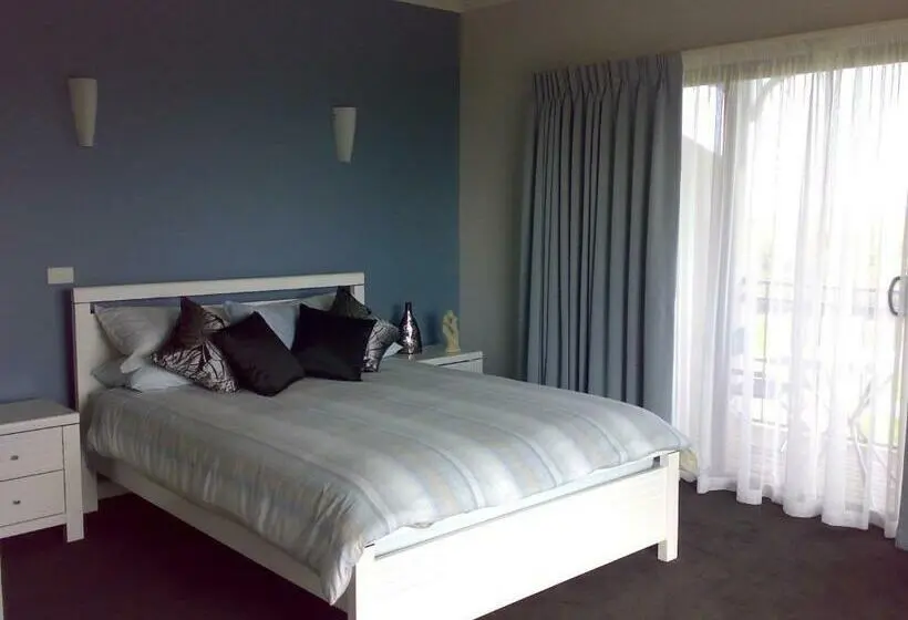 スタンダードルーム, Swan Lake Guest House