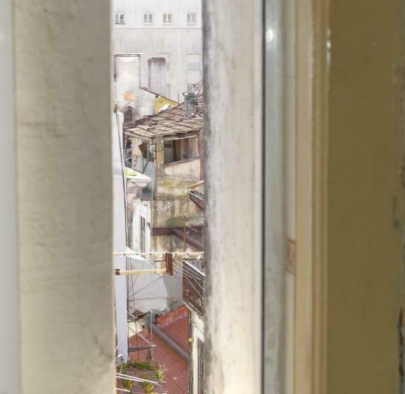 اتاق استاندارد با سرویس بهداشتی مشترک, Pensão Santa Cruz