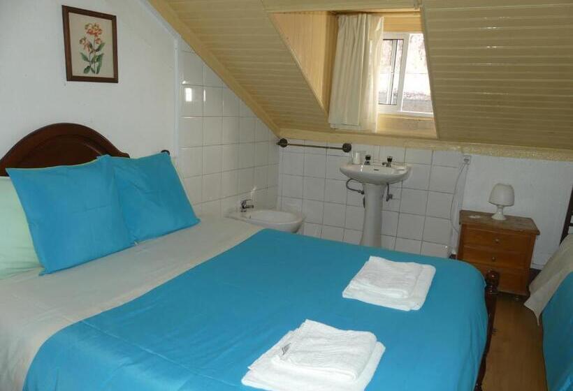 اتاق استاندارد سه تخته با سرویس بهداشتی مشترک, Pensão Santa Cruz