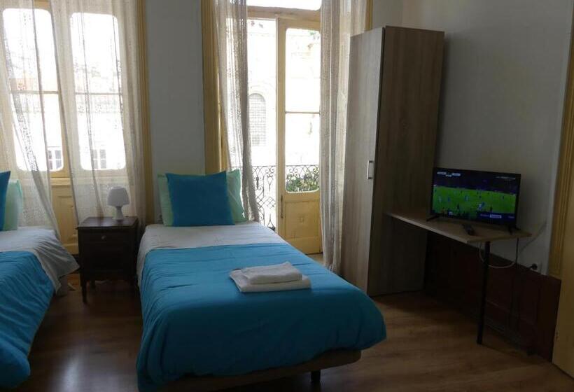 اتاق استاندارد چهار تخته, Pensão Santa Cruz