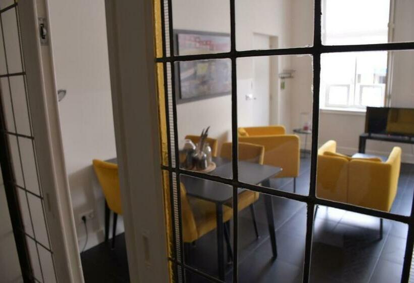 آپارتمان 1 خوابه, Steeds Aan Zee