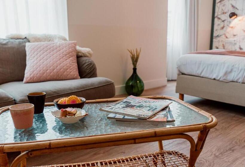 سوییت, Steeds Aan Zee