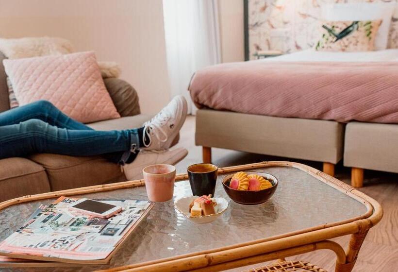 سوییت, Steeds Aan Zee