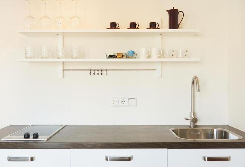 سوییت, Steeds Aan Zee