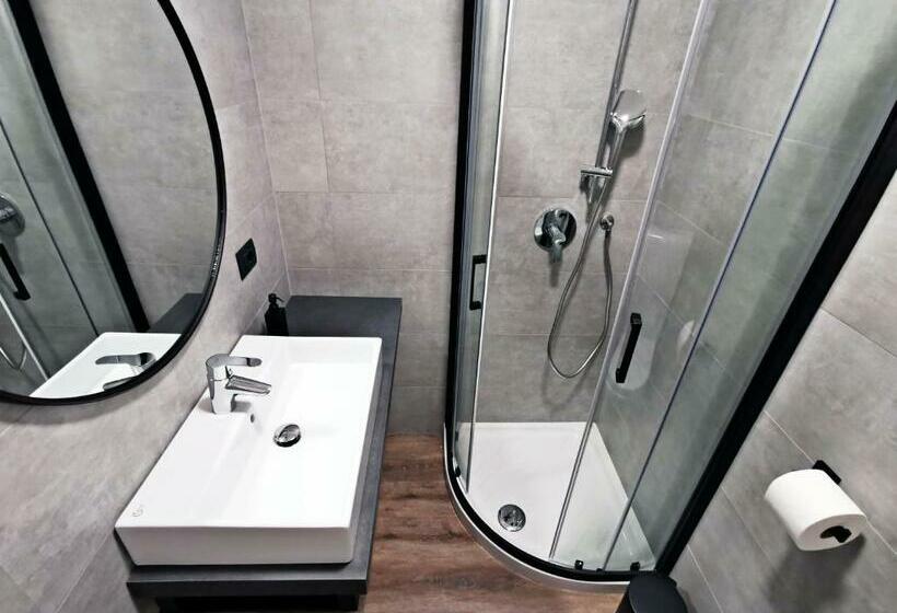 اتاق استاندارد با بالکن, Villa Paola B&b