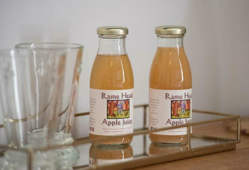 חדר דלוקס, Rame Barton Guest House And Pottery