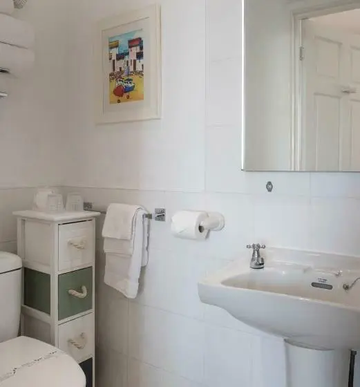 Apartament 1 Dormitori, Rame Barton Guest House And Pottery