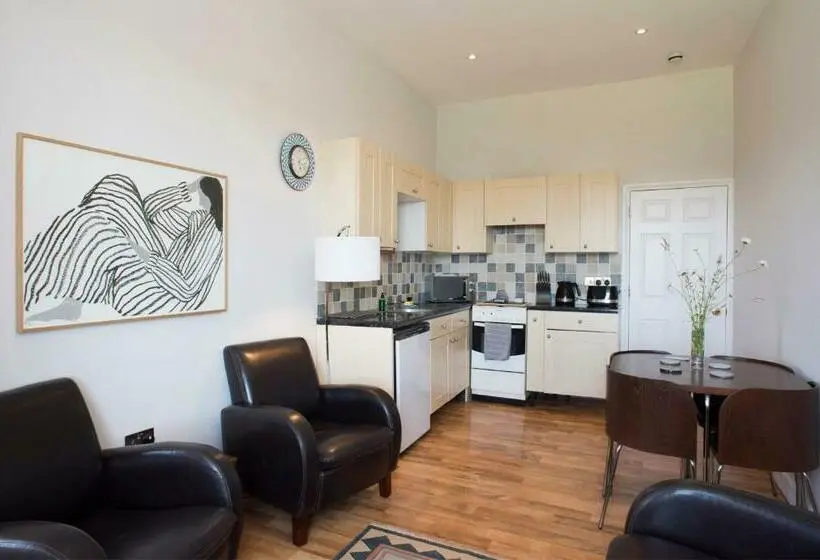 Apartament 1 Dormitori, Rame Barton Guest House And Pottery